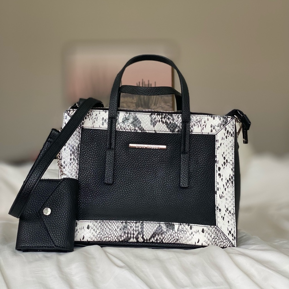 Steven Madden crossbody